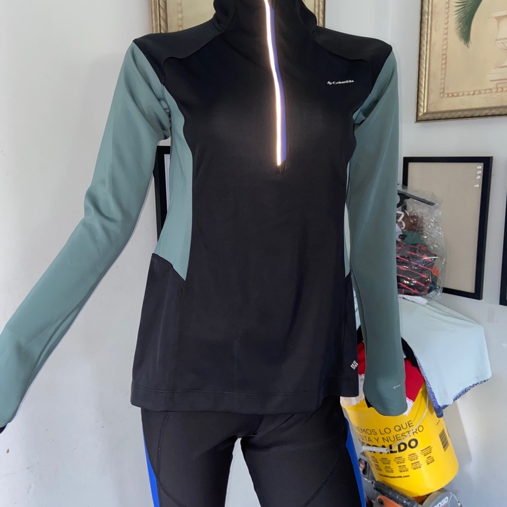 Columbia sweater